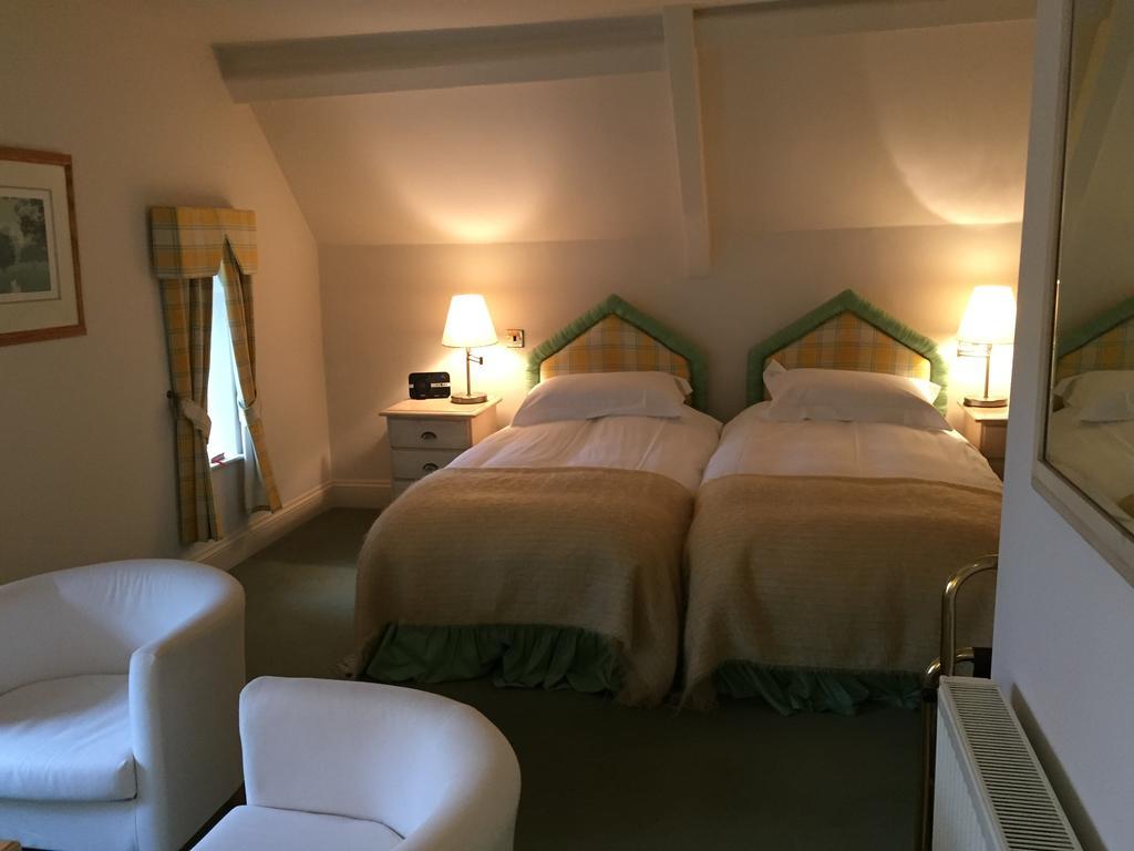Church House Weston-super-Mare Room photo